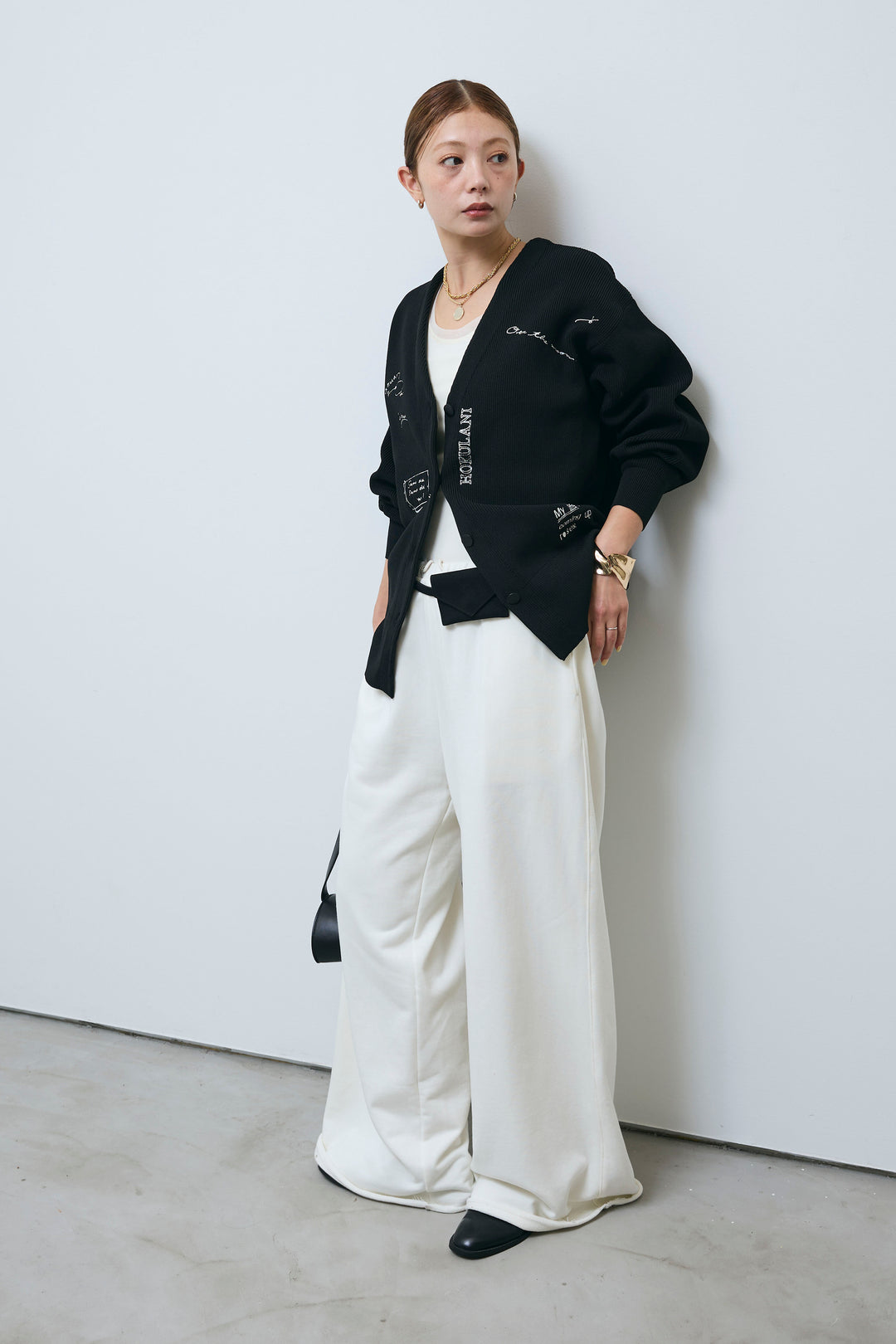 [予約/SET]グラフィティニットカーデ+エフォートレススウェットパンツ(2set)