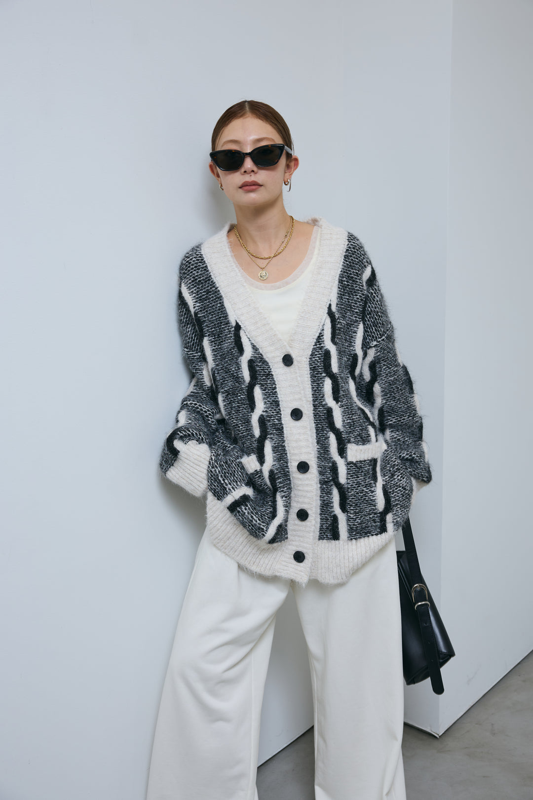 [予約/SET]ロープ柄ボリュームニットカーディガン+エフォートレススウェットパンツ(2set)