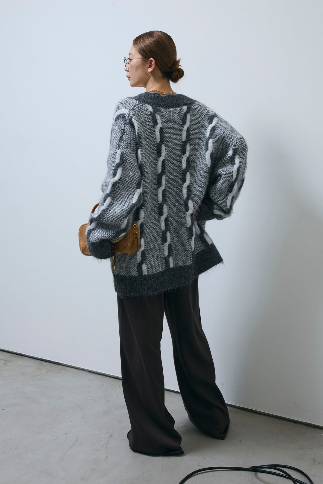 [予約/SET]ロープ柄ボリュームニットカーディガン+エフォートレススウェットパンツ(2set)