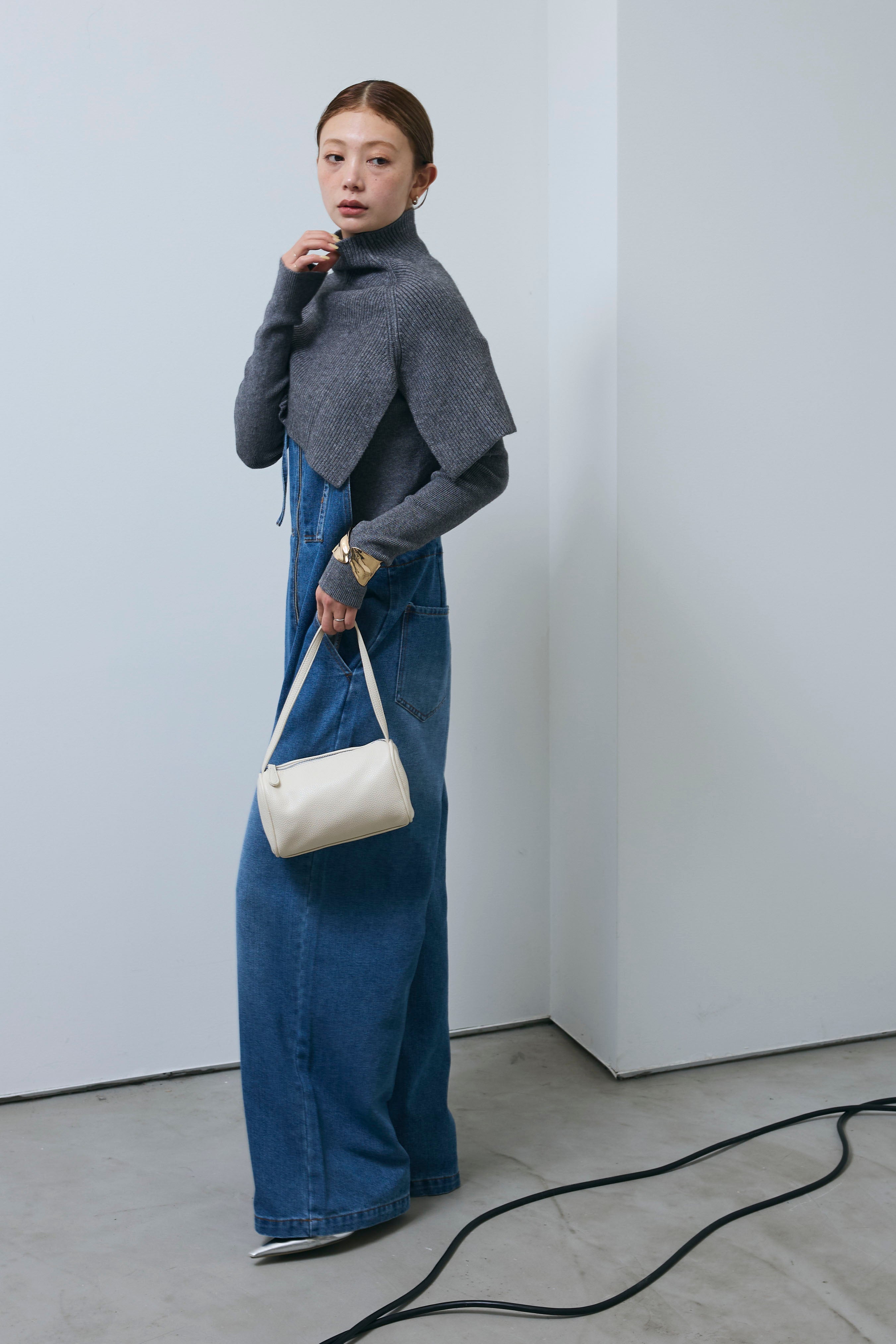 ケープアンサンブルニット＋フロントジップストラップデザインデニム 予約/SET]ケープアンサンブルニット+フロントジップストラップデザイン