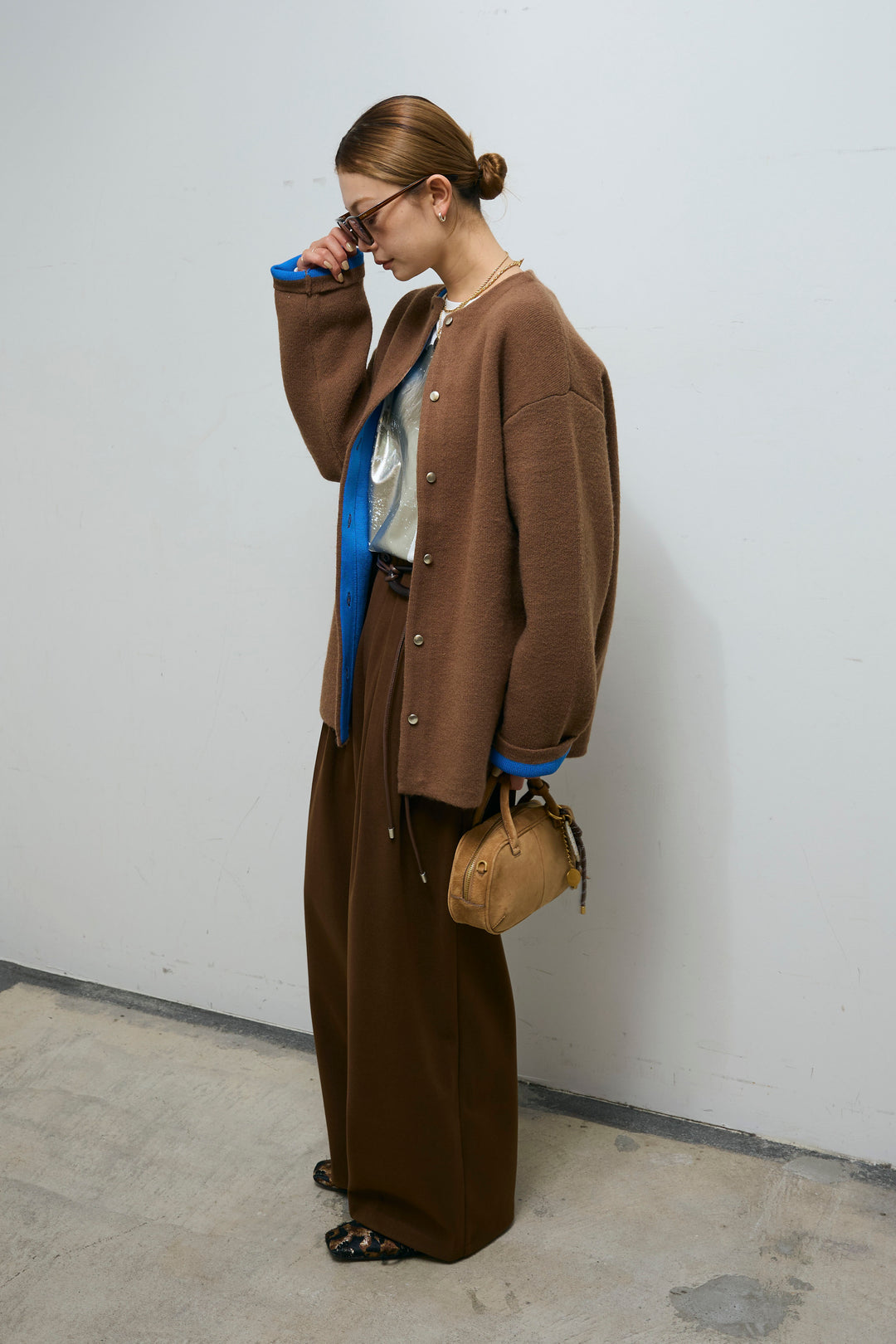 [予約/SET]ダブルフェイス配色ニットコート+フェイクレザーベルト付きワイドタックパンツ(2set)