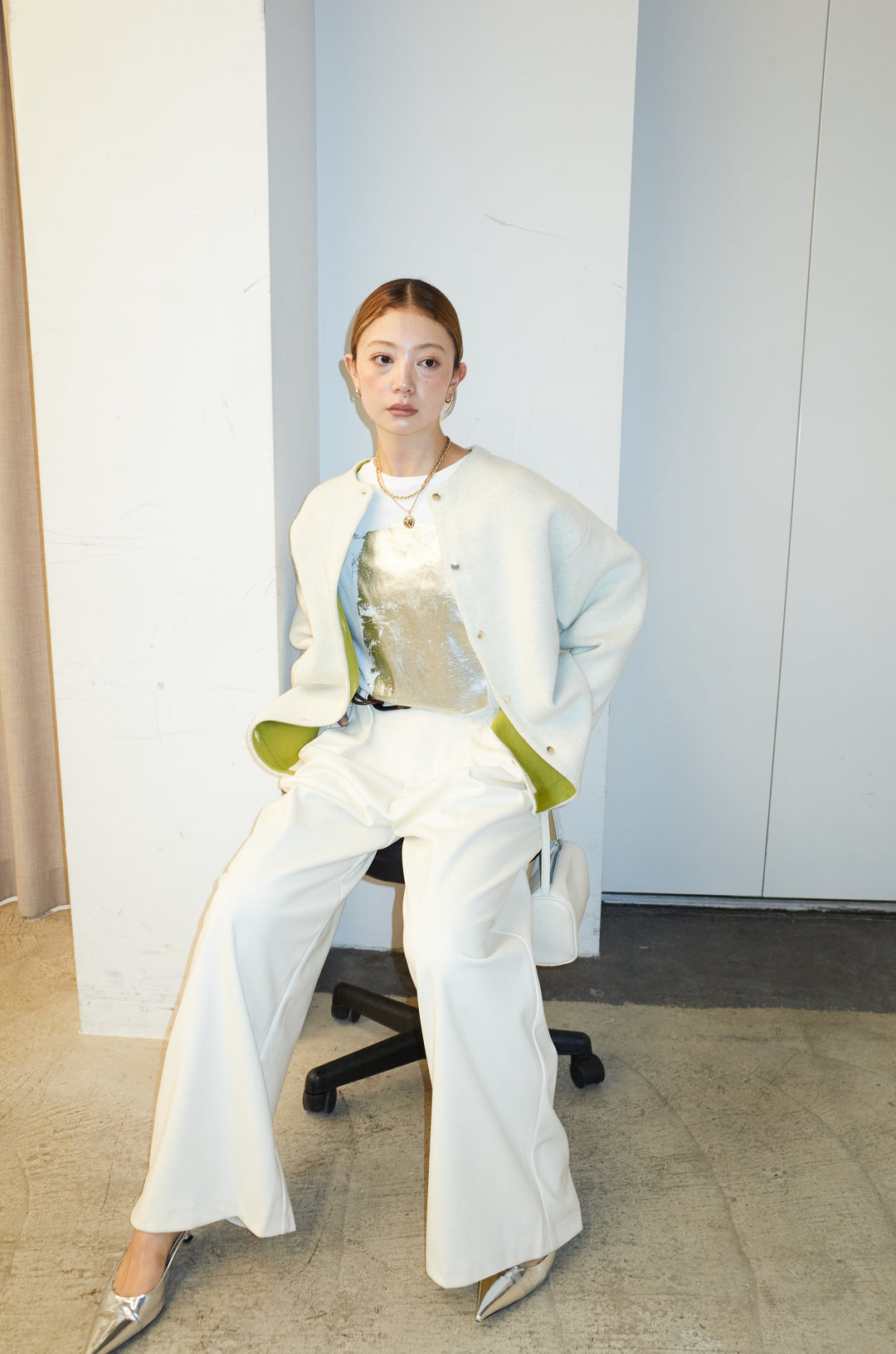 [予約/SET]ダブルフェイス配色ニットコート+フェイクレザーベルト付きワイドタックパンツ(2set)