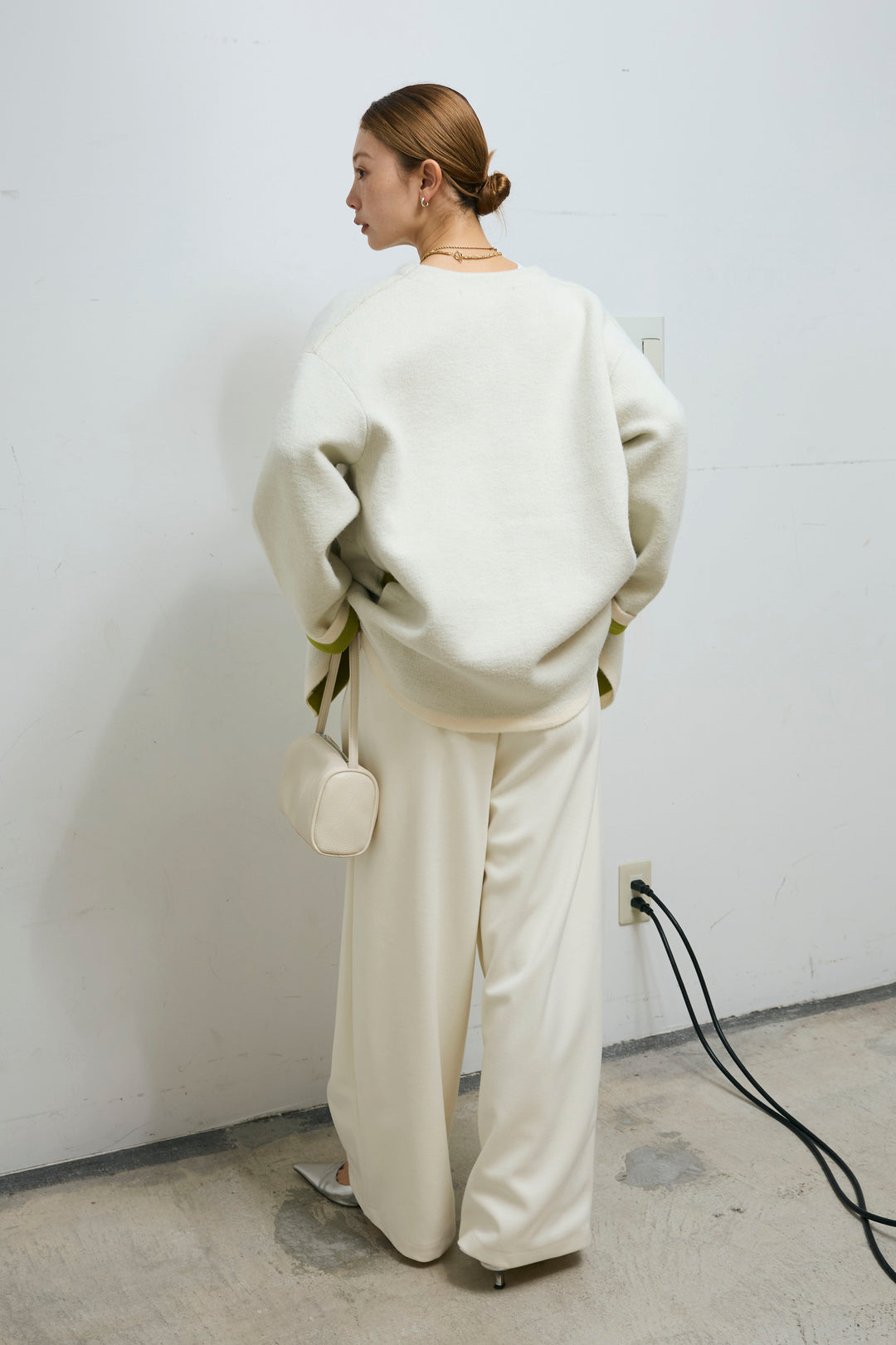 [予約/SET]ダブルフェイス配色ニットコート+フェイクレザーベルト付きワイドタックパンツ(2set)