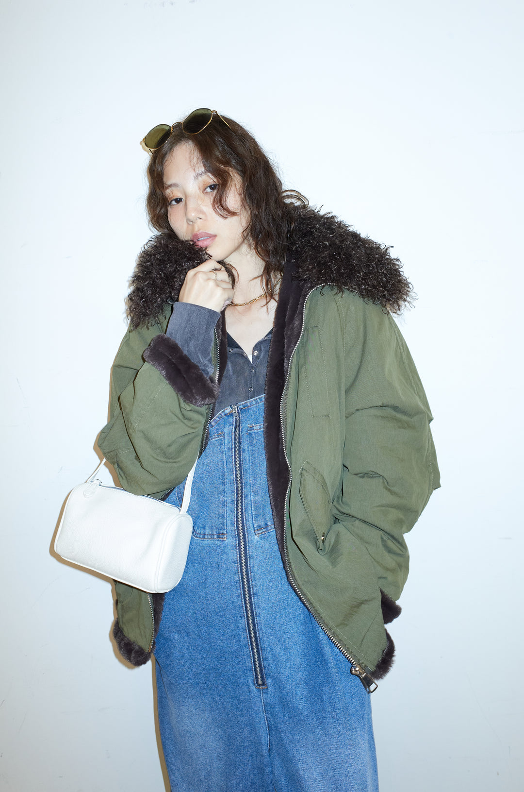 [予約/SET]ボア襟ジップブルゾン+フロントジップストラップデザインデニムサロペット(2set)