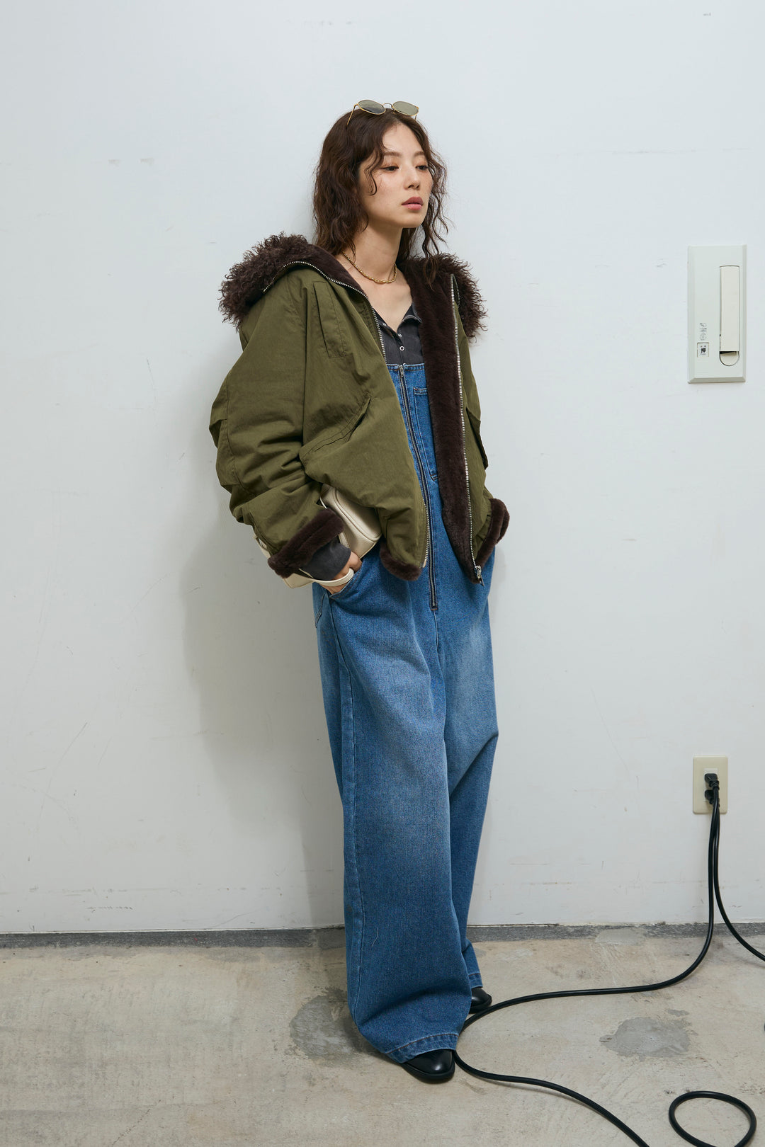 [予約/SET]ボア襟ジップブルゾン+フロントジップストラップデザインデニムサロペット(2set)