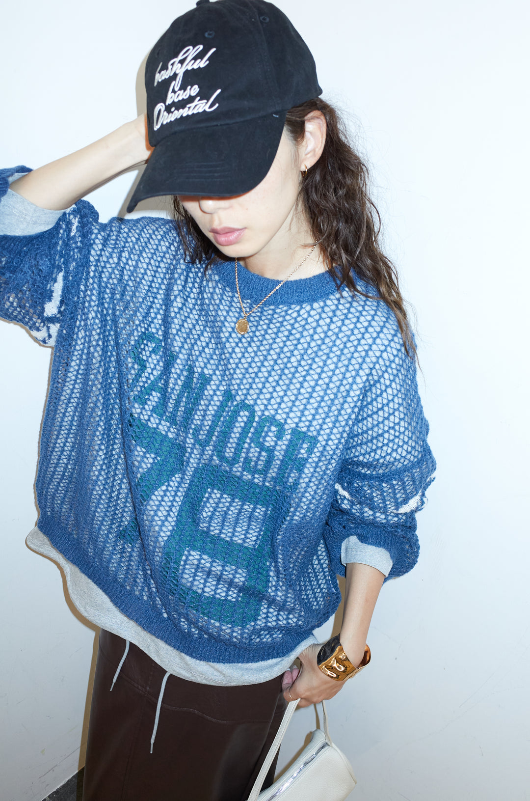 [予約/SET]透かし編みニット＋ナンバーロゴTシャツセット+エコレザーバックスリットペンシルスカート(2set)