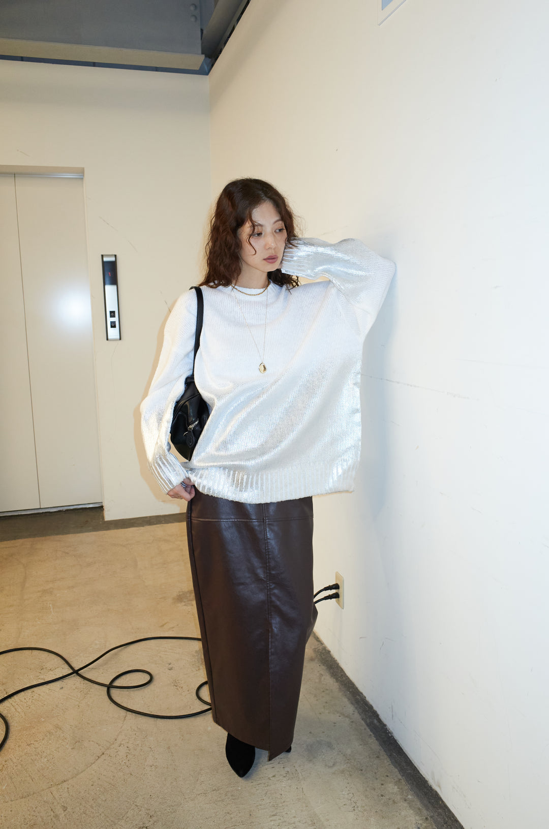 [予約/SET]箔プリントオーバーサイズプルオーバー+エコレザーバックスリットペンシルスカート(2set)