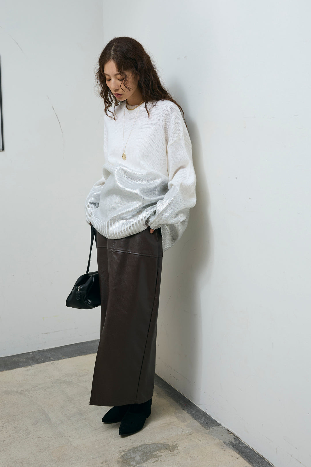 [予約/SET]箔プリントオーバーサイズプルオーバー+エコレザーバックスリットペンシルスカート(2set)