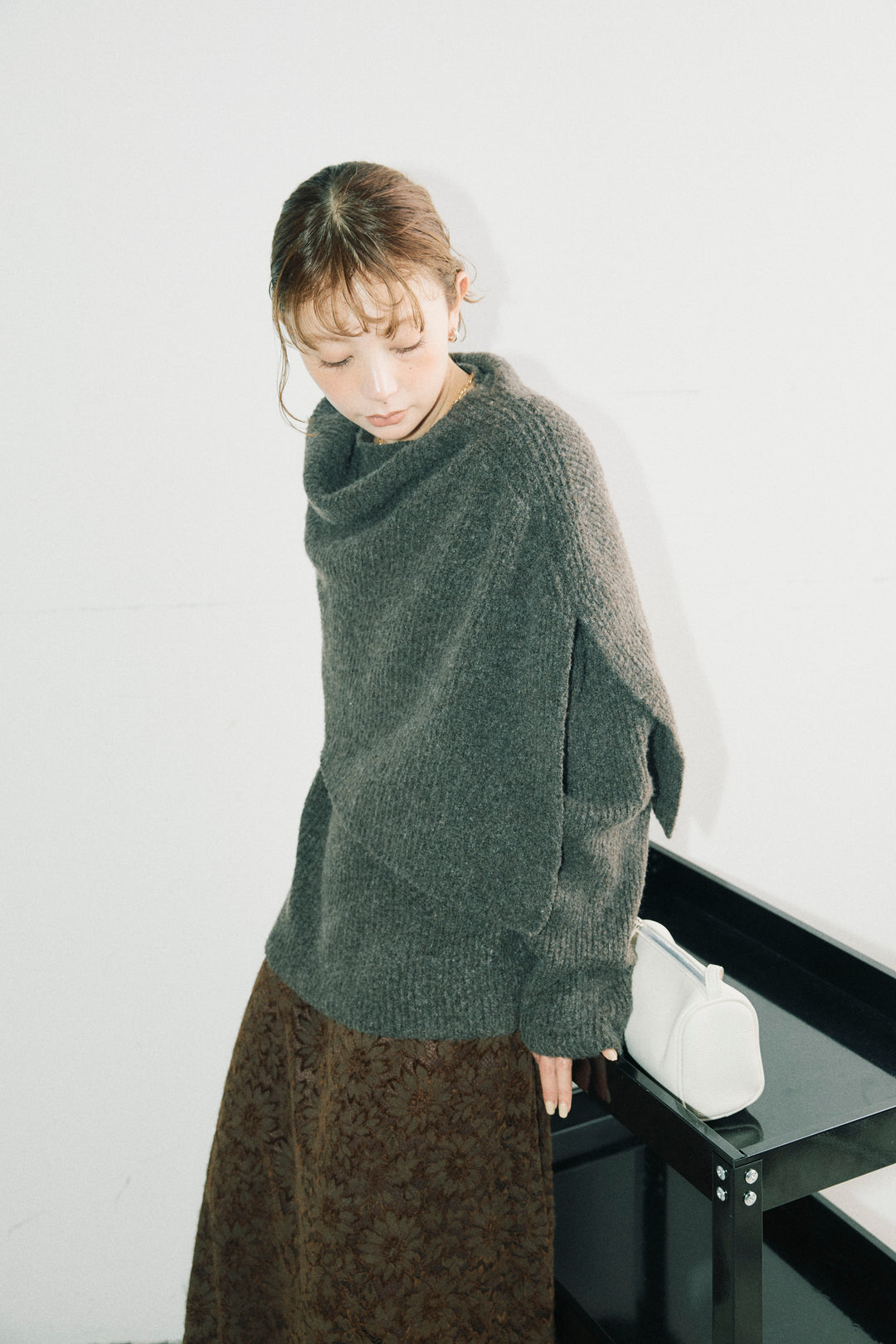 [予約/SET]ケープ付きローゲージニット+ソフトファブリックレースSK(2set)