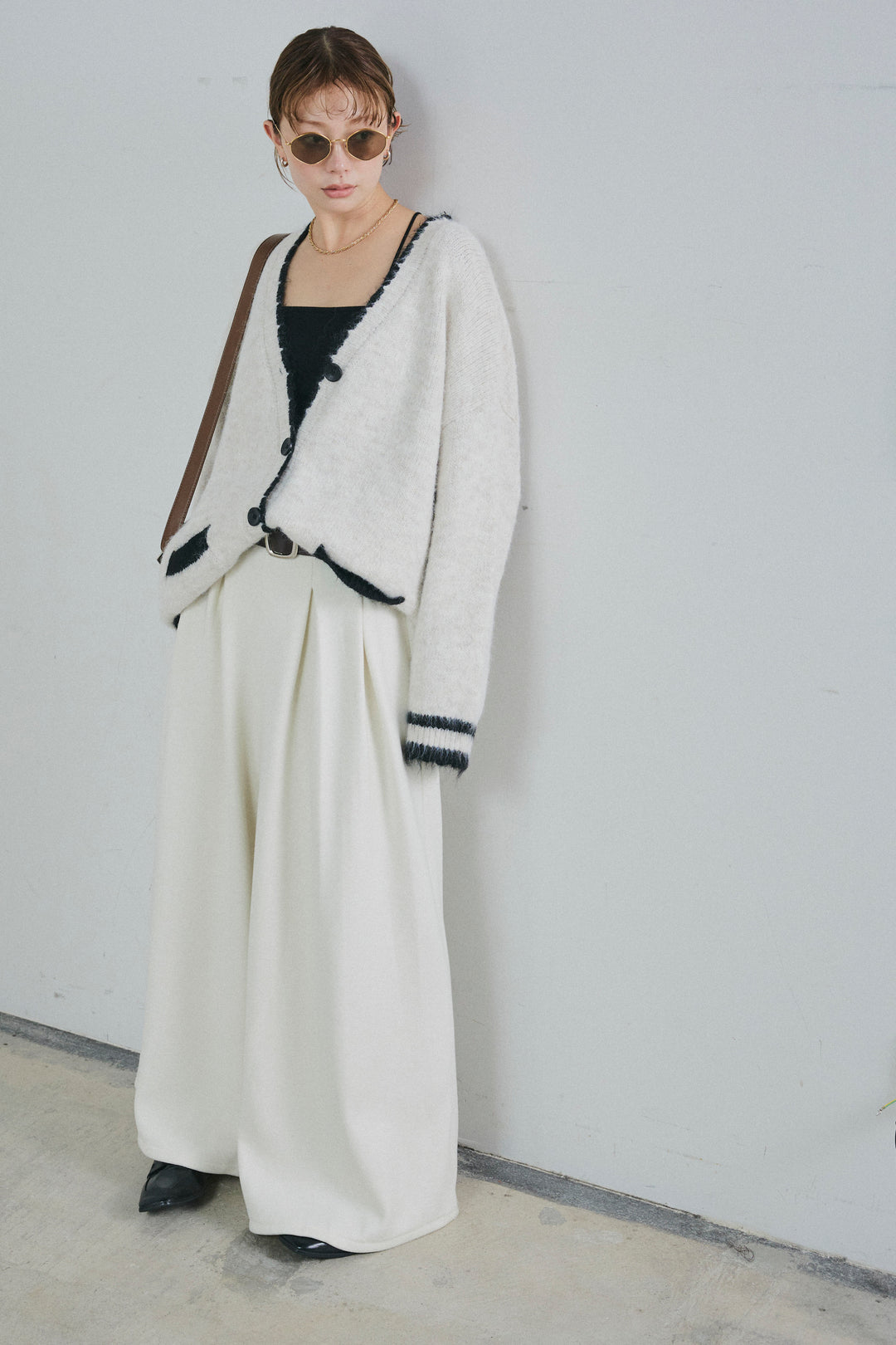 [予約/SET]パイピングニットカーディガン+ベルト付きスゥイッチングタックパンツ(2set)