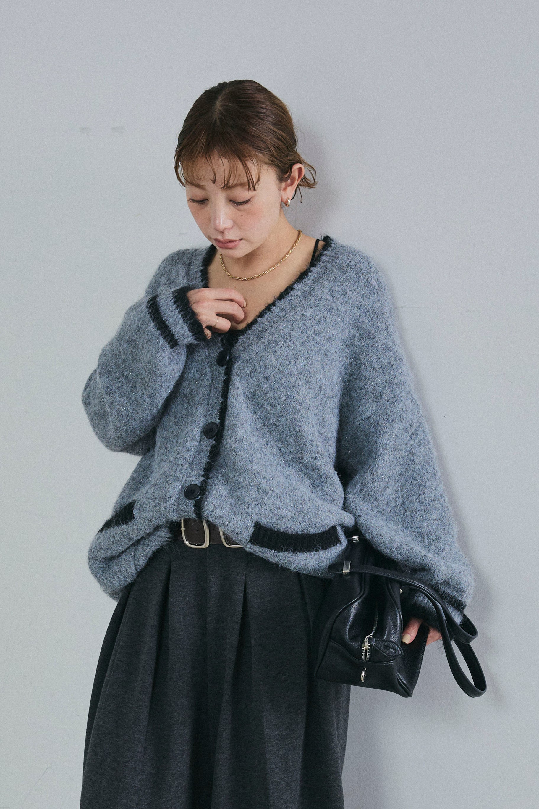 パイピングニットカーディガン – IAMALPHA