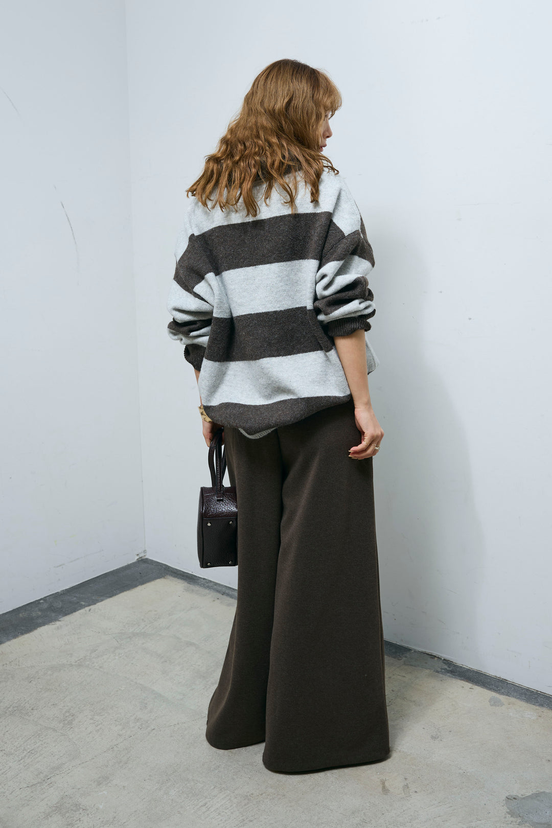 [予約/SET]デニムカラーラガーニットPO+ベルト付きリバースタックパンツ(2set)